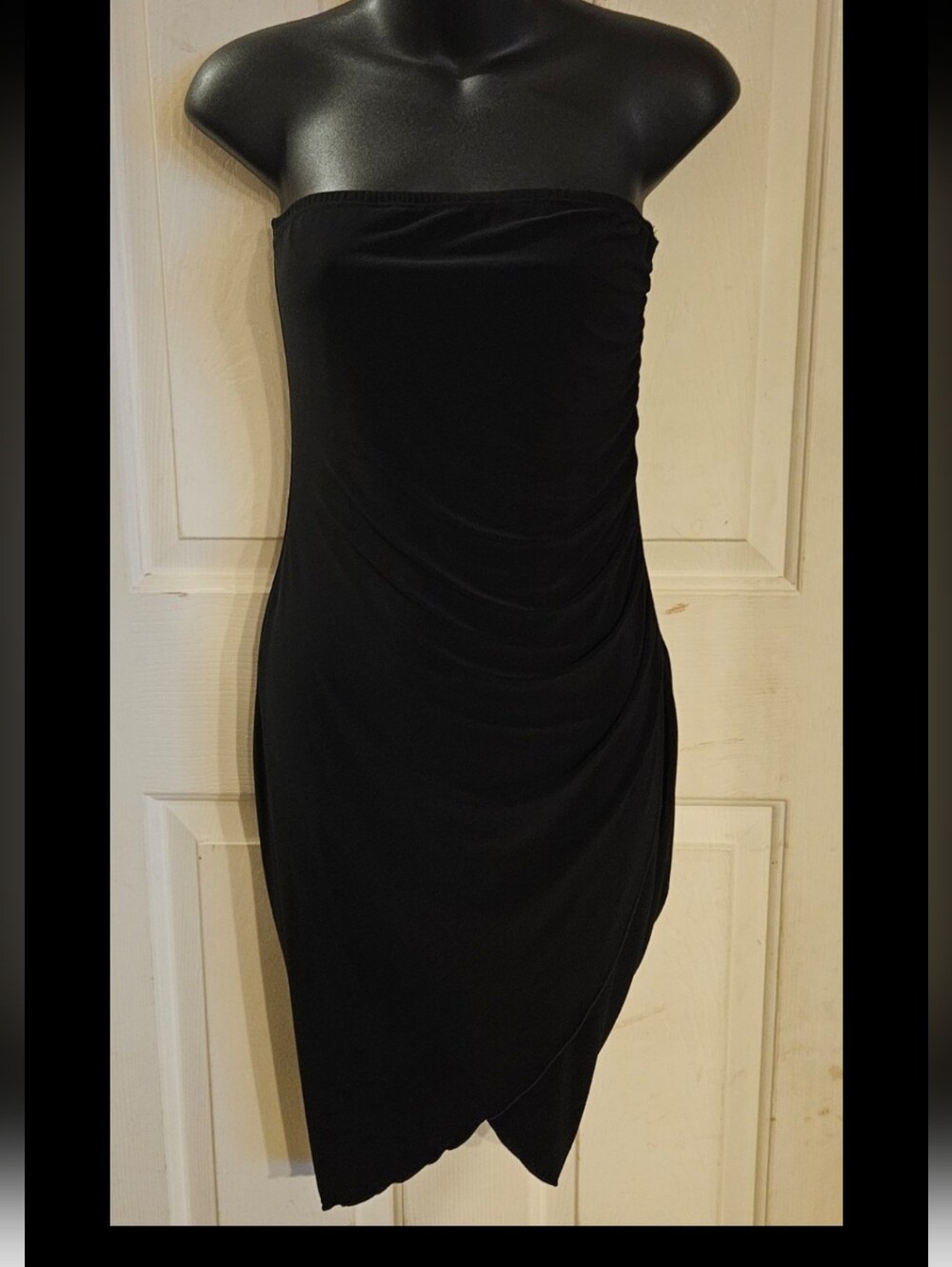 a'gaci Black Strapless Ruched Tulip Hem Dress